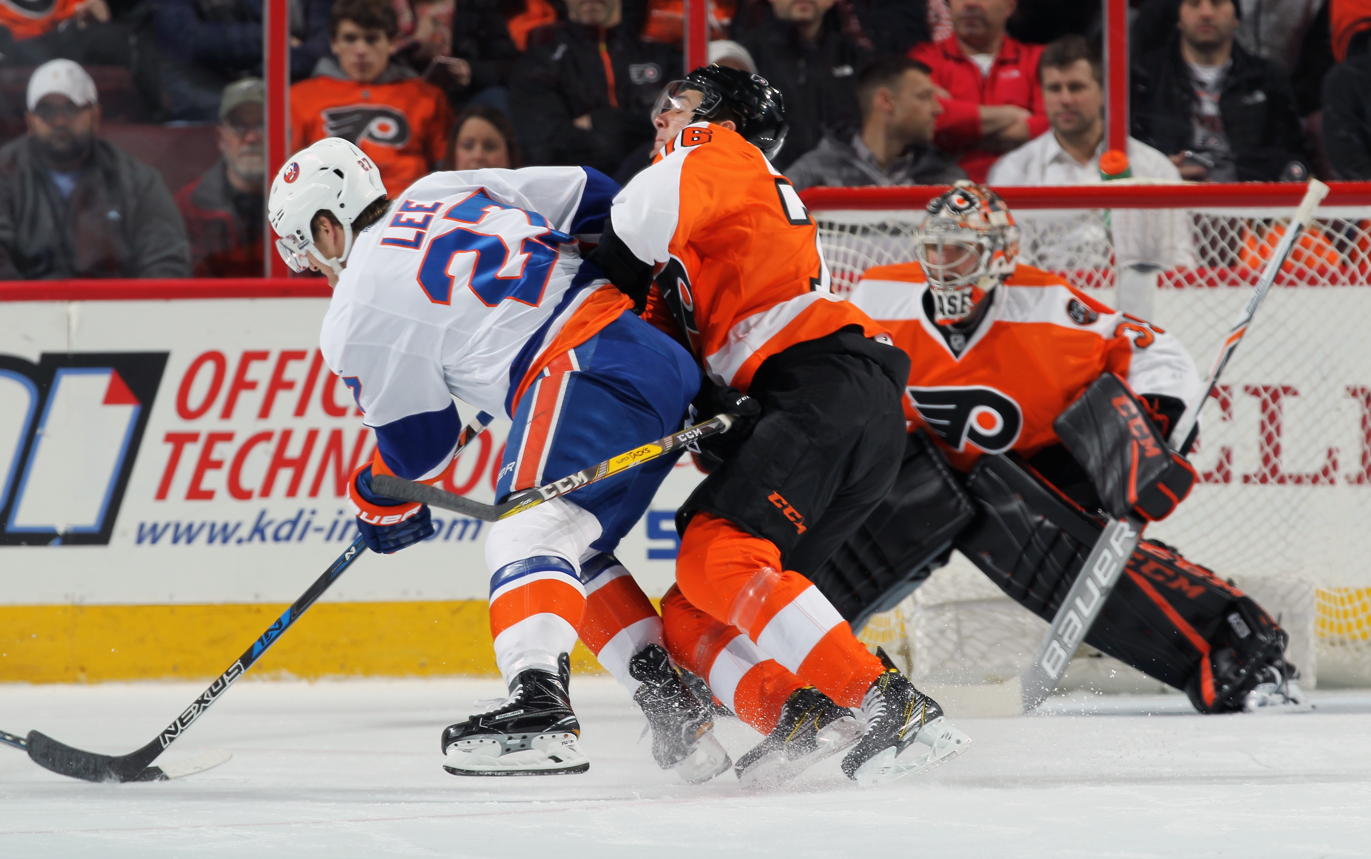 Islanders Lee Flyers VandeVelde Away 020917 Getty 